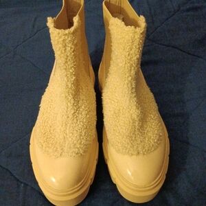 Sorel Caribou X Waterproof Chelsea Boot Bleach Ceramic/Oatmeal Size 8.5 NEW